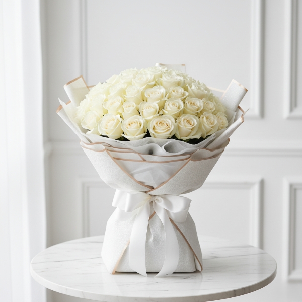 50 White Roses Bouquet