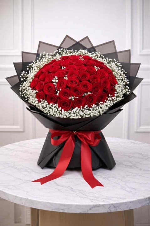 Eternal Love – 100 Red Roses Luxury Bouque
